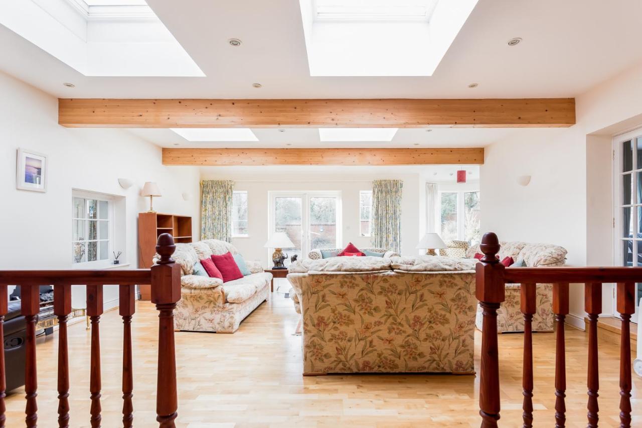 Yards Brake On 40 Acres Of Private Land Villa Langton Matravers Exterior photo